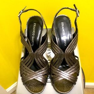 EUC Franco Sarto pewter sandals